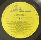 Neil Young : Hawks & Doves (LP, Album, Mis)